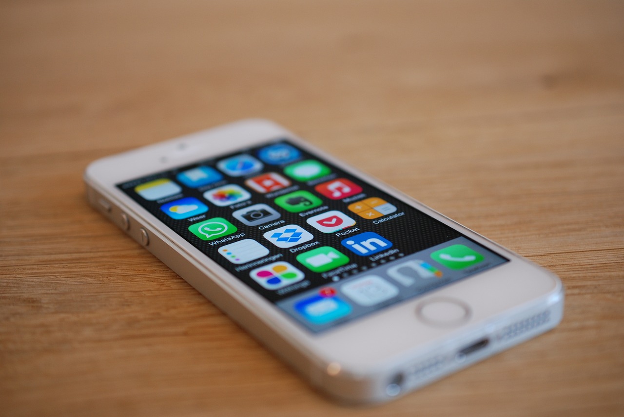iPhone13仍能挤进全球畅销前十，经典与创新并存的苹果魅力
