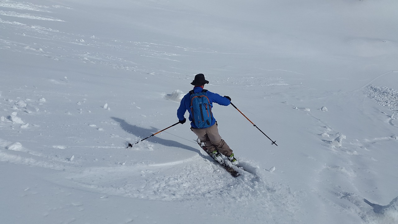 冬日荣光，平昌冬奥会金牌速递，各国英雄竞逐冰雪盛宴